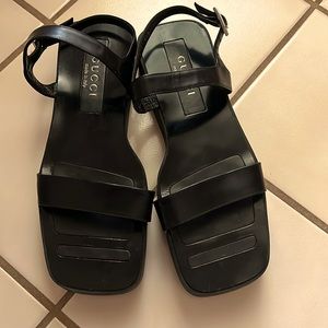 Vintage Gucci black rubber sandal